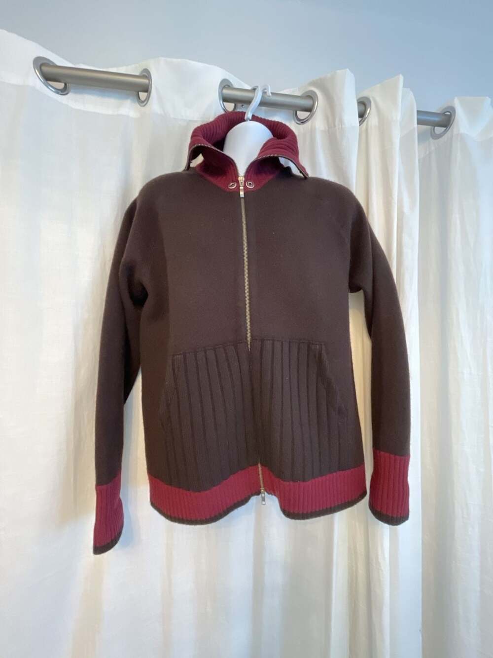 Kenneth Cole New York 100% Wool Full Zip Sweater Jacket Size M
Outerwear 
Warm